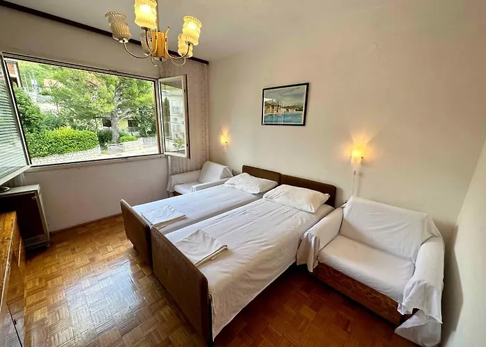 In 41599 * Цриквеница